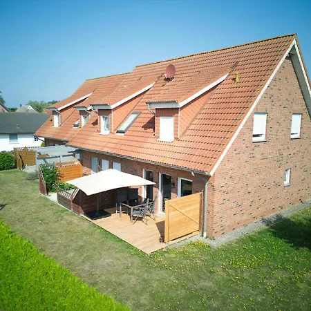 Spatzenkoje Wiek auf Rügen Buitenkant foto