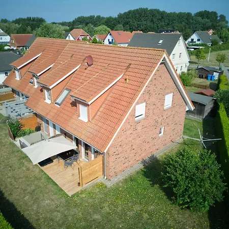 Spatzenkoje Wiek auf Rügen Buitenkant foto